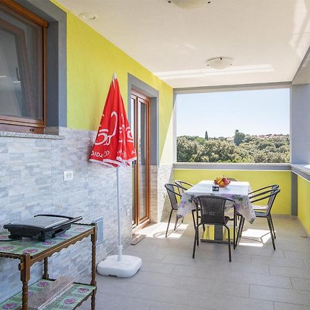 Kaylie Apartment Пула Экстерьер фото