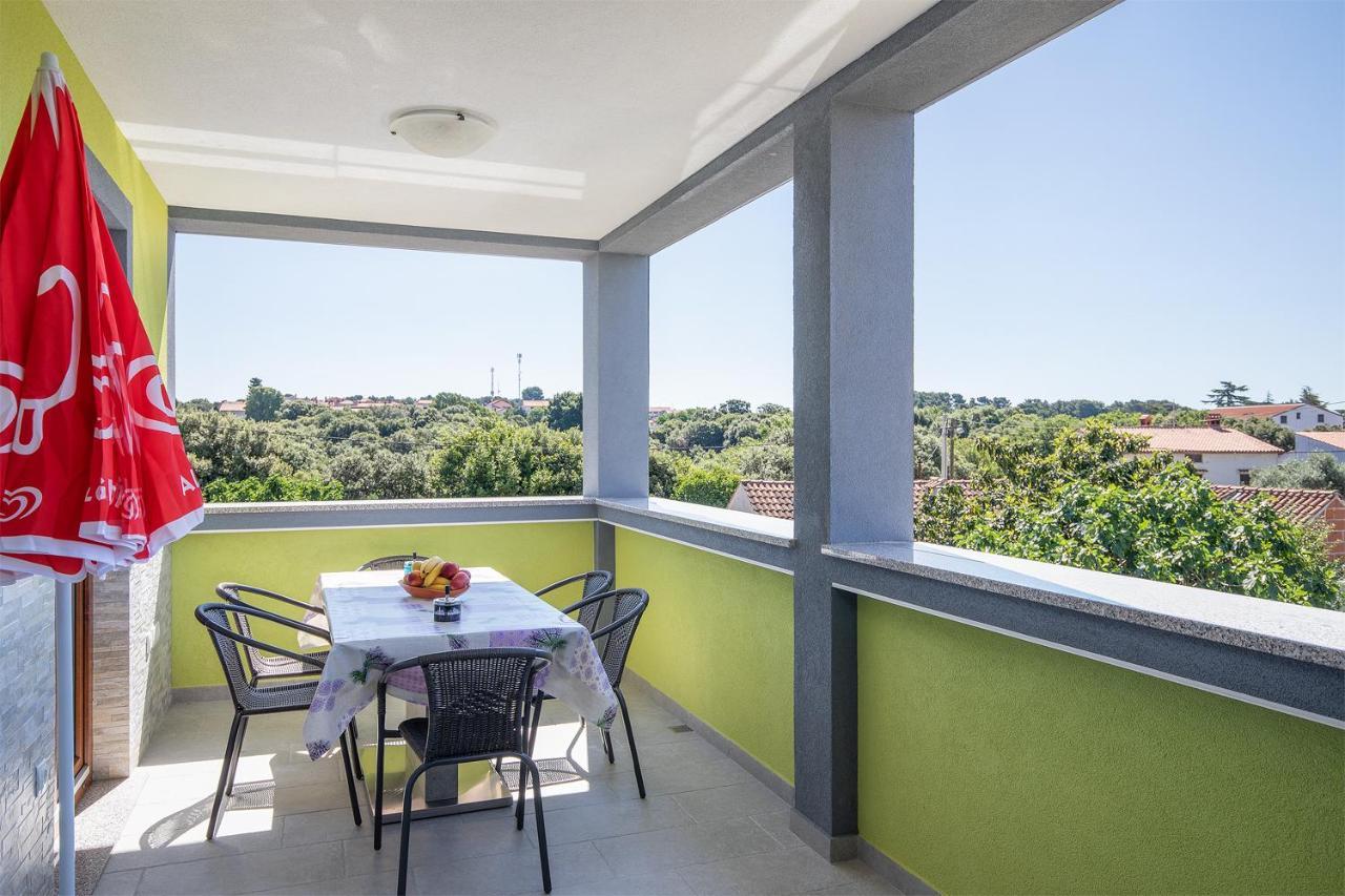 Kaylie Apartment Пула Экстерьер фото